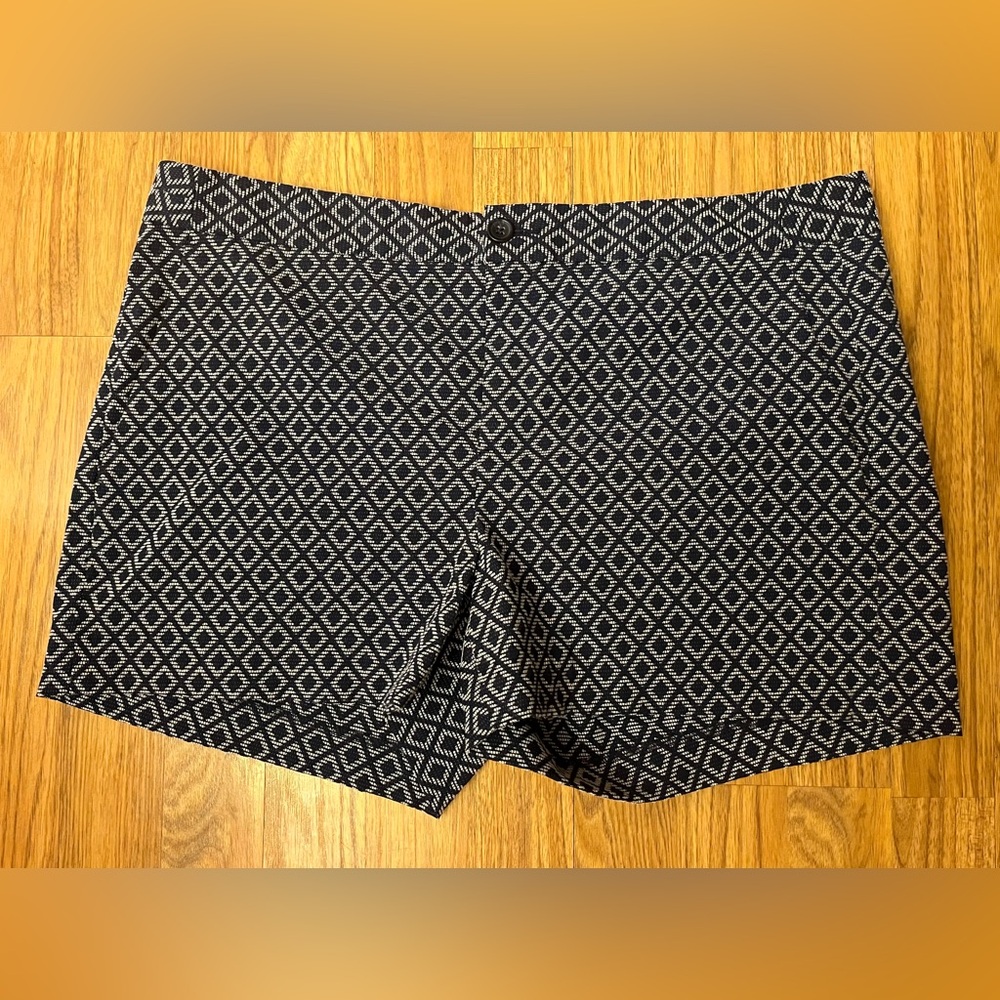 Banana Republic Women’s Shorts ( Size: 12)